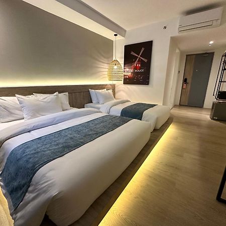 Theatre Hotel กูชิง ภายนอก รูปภาพ