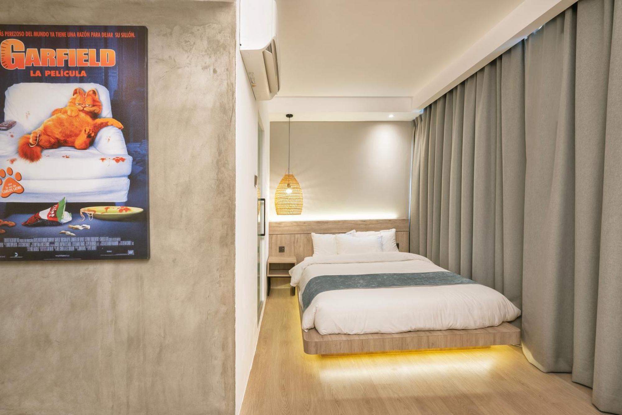Theatre Hotel กูชิง ภายนอก รูปภาพ